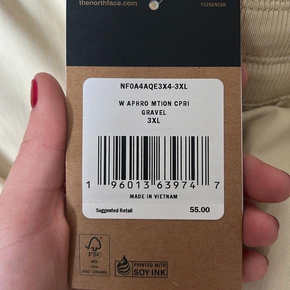 NWT The North Face W Aphrodite Motion Capris - Picture 2 of 5